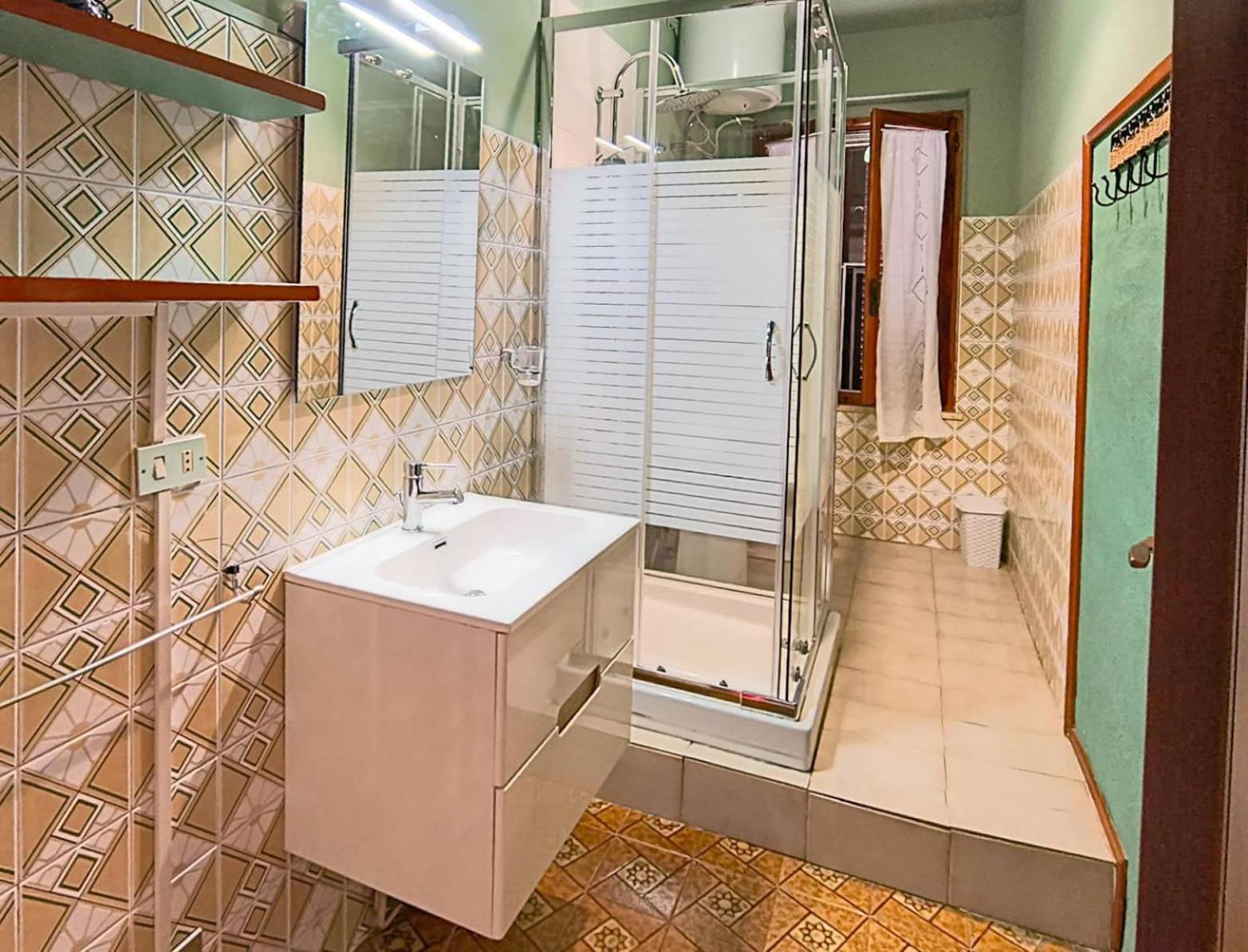 Villa Gladyr Лотцорай Екстериор снимка